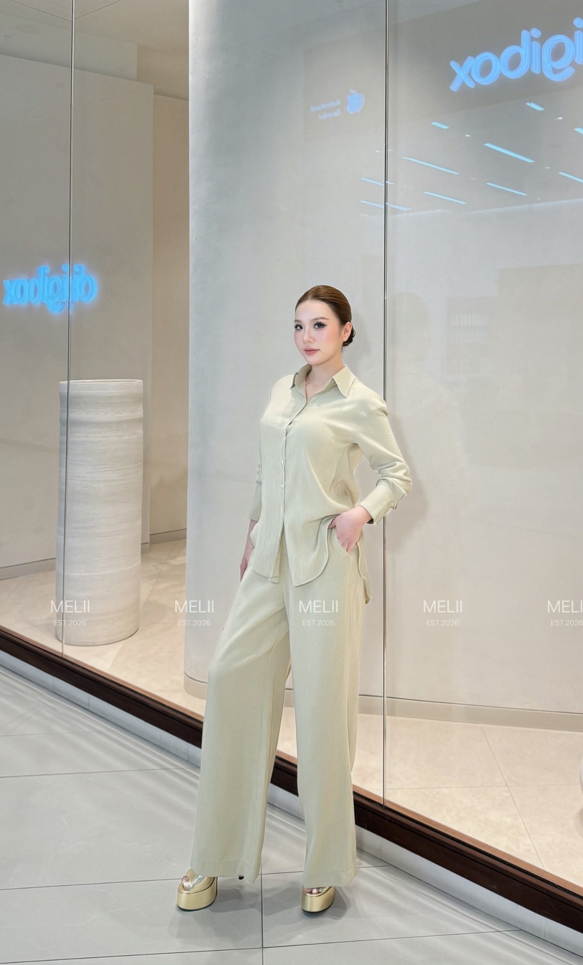 Liora Premium Linen Set in Natural Oat, full-length real model view