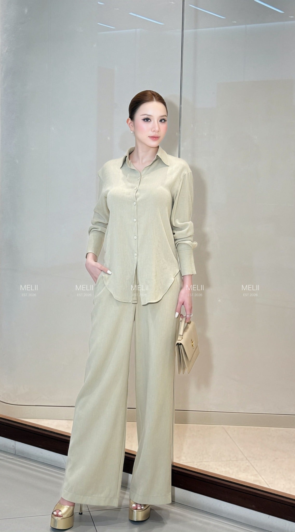 Liora Premium Linen Set in Natural Oat, real model hero view