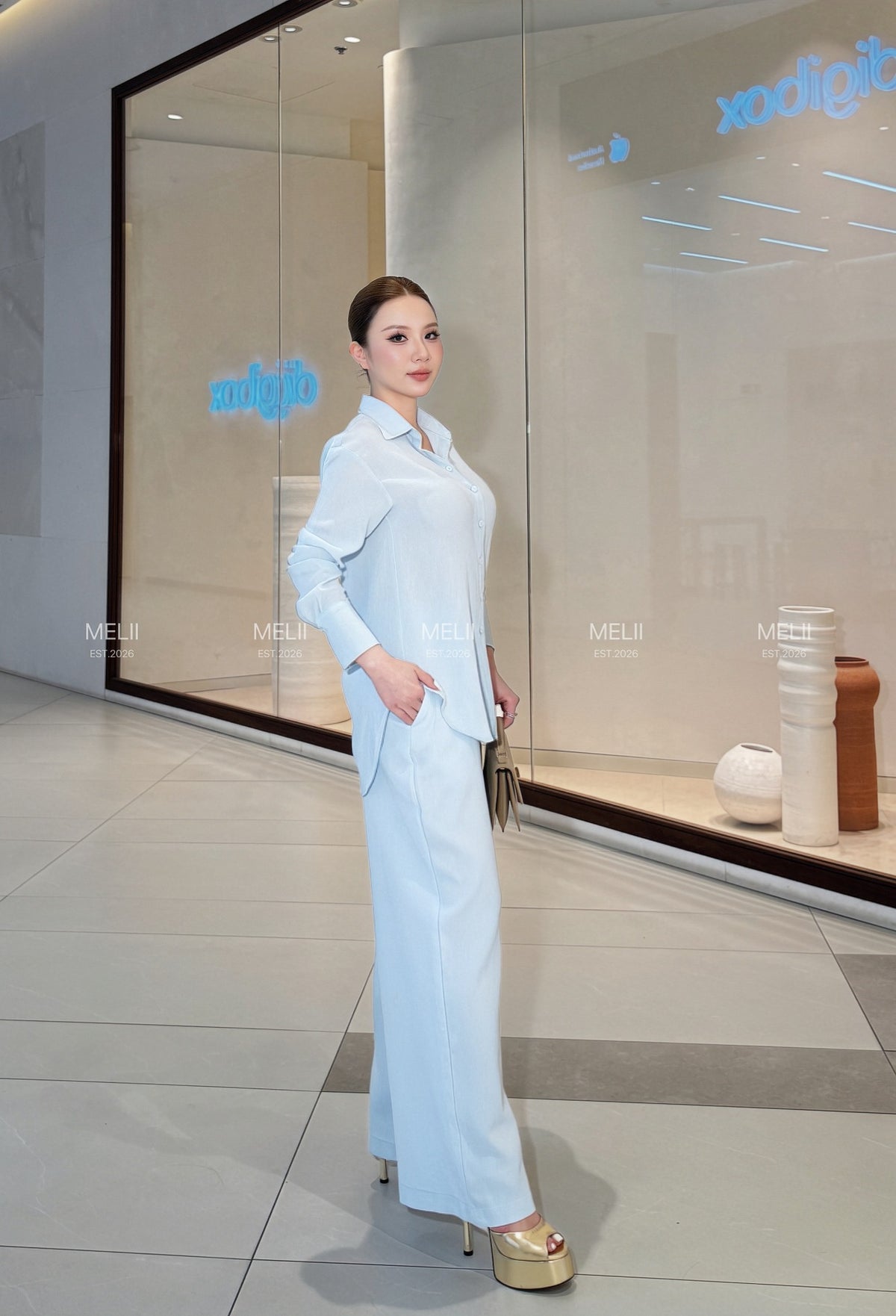 Liora Premium Linen Set in Powder Blue, real model alternate view