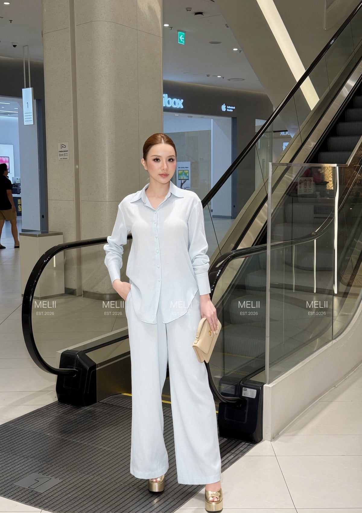 Liora Premium Linen Set in Powder Blue, alternate real model view