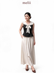 MELII black sailor-tie top, model view